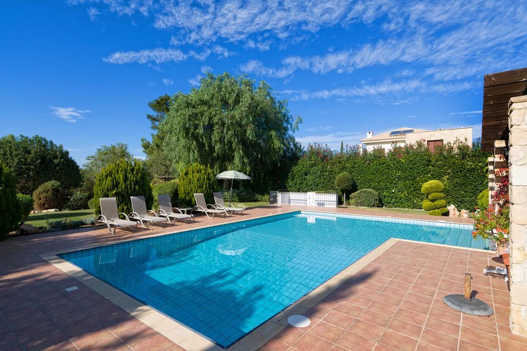 3 Bedroom Villa Anarita With Private Pool, Aphrodite Hills Resort Куклия Экстерьер фото